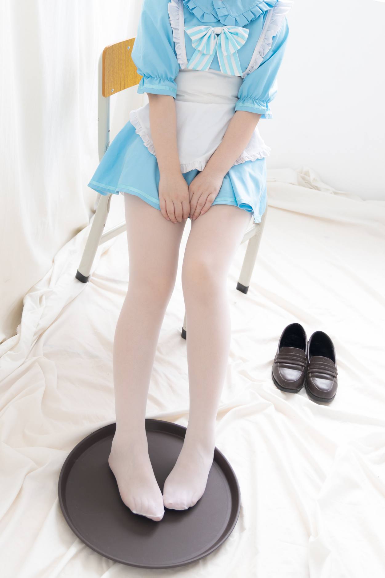 图片[4]-女仆装白丝女孩【43P】20014-发街拍