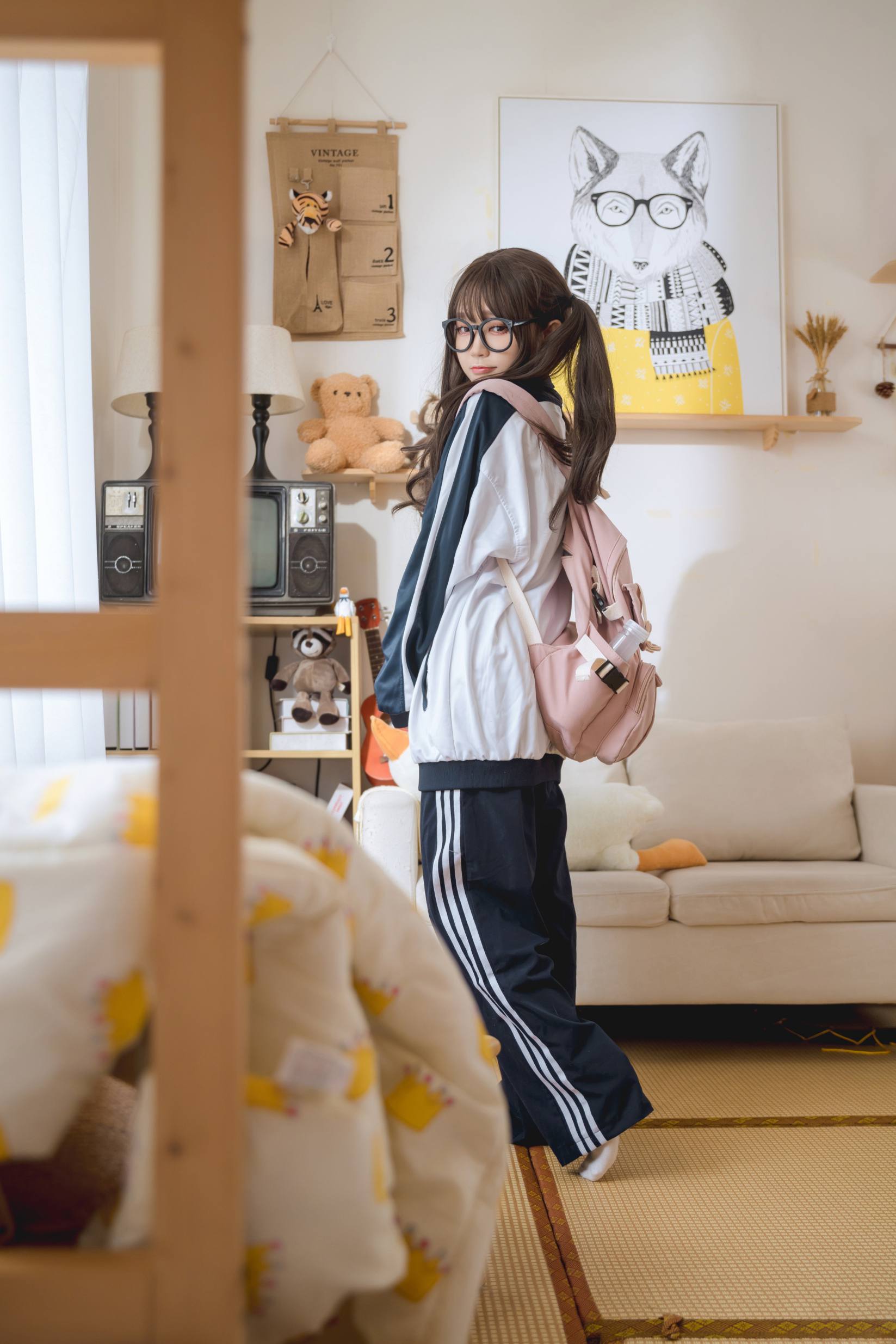 图片[3]-穿校服的双马尾女孩【64P】20010-发街拍