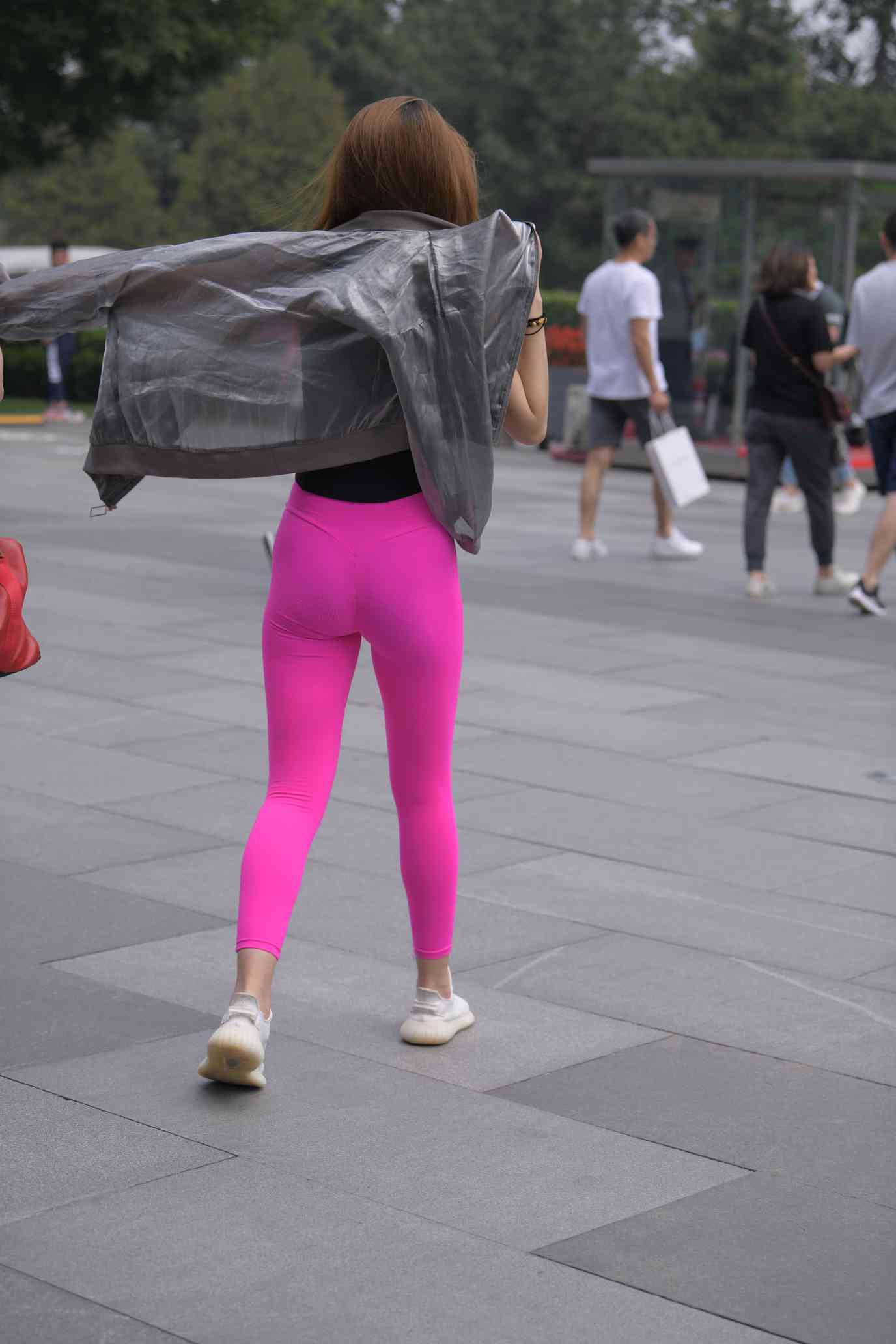 图片[5]-粉色瑜伽裤眼镜女孩【57P】04021-发街拍