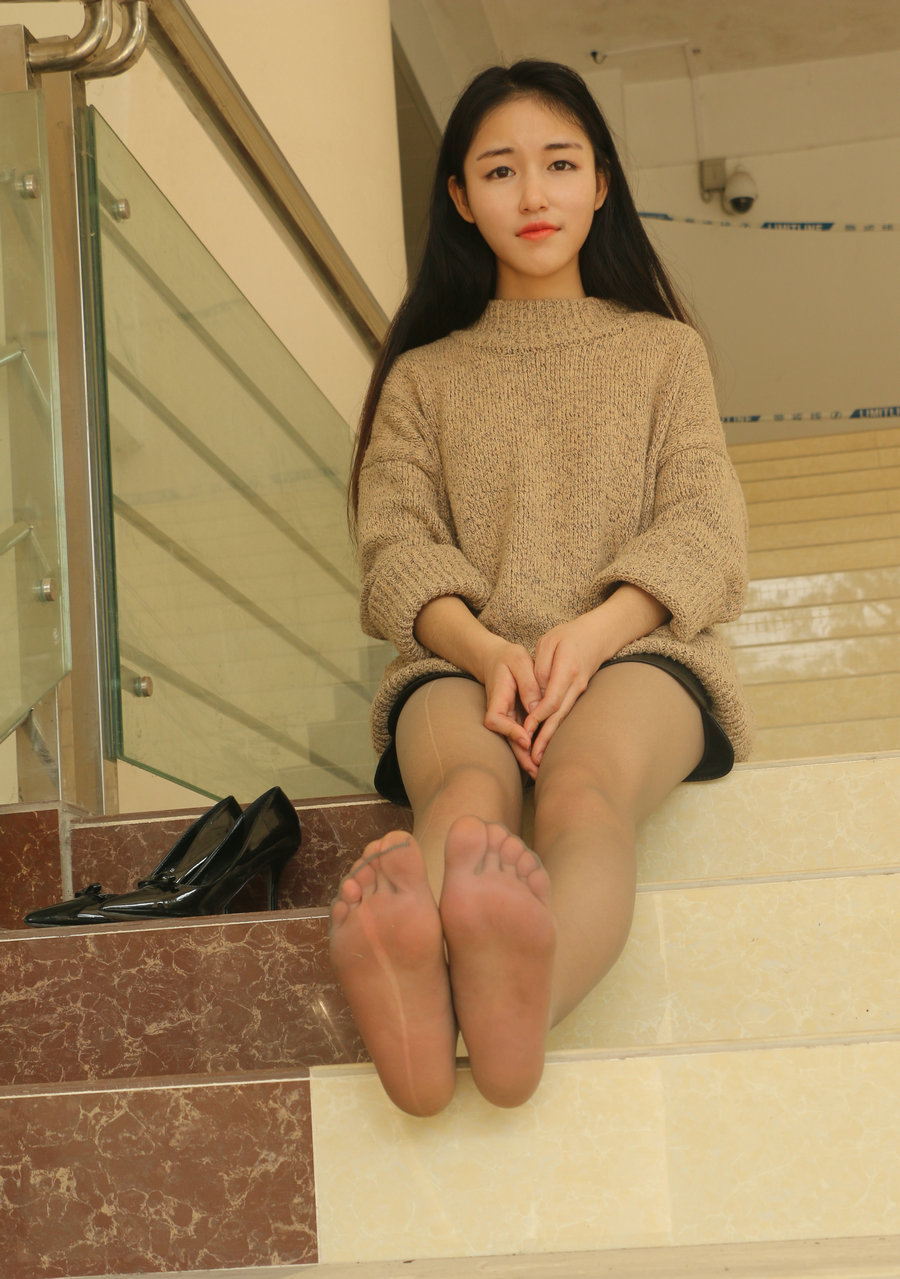 图片[1]-J2870 120P-749MB-发街拍