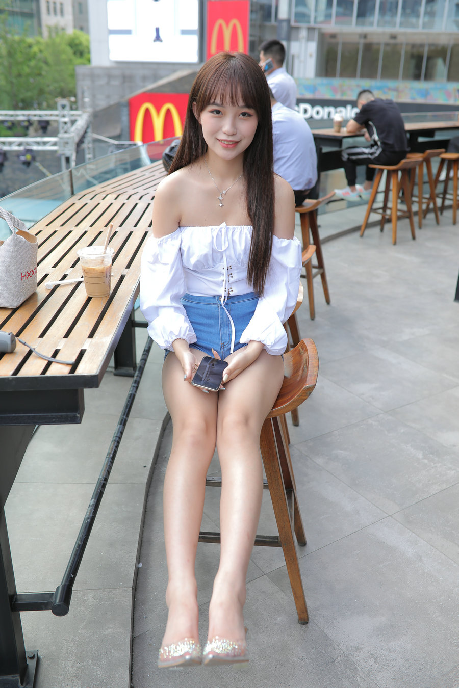 图片[1]-J2175 419P12V-19.6GB-发街拍