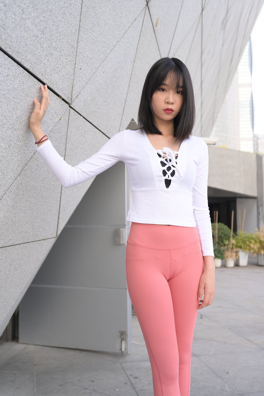 图片[3]-粉色瑜伽裤年轻女孩 J1311 417P17V-14.9GB-发街拍