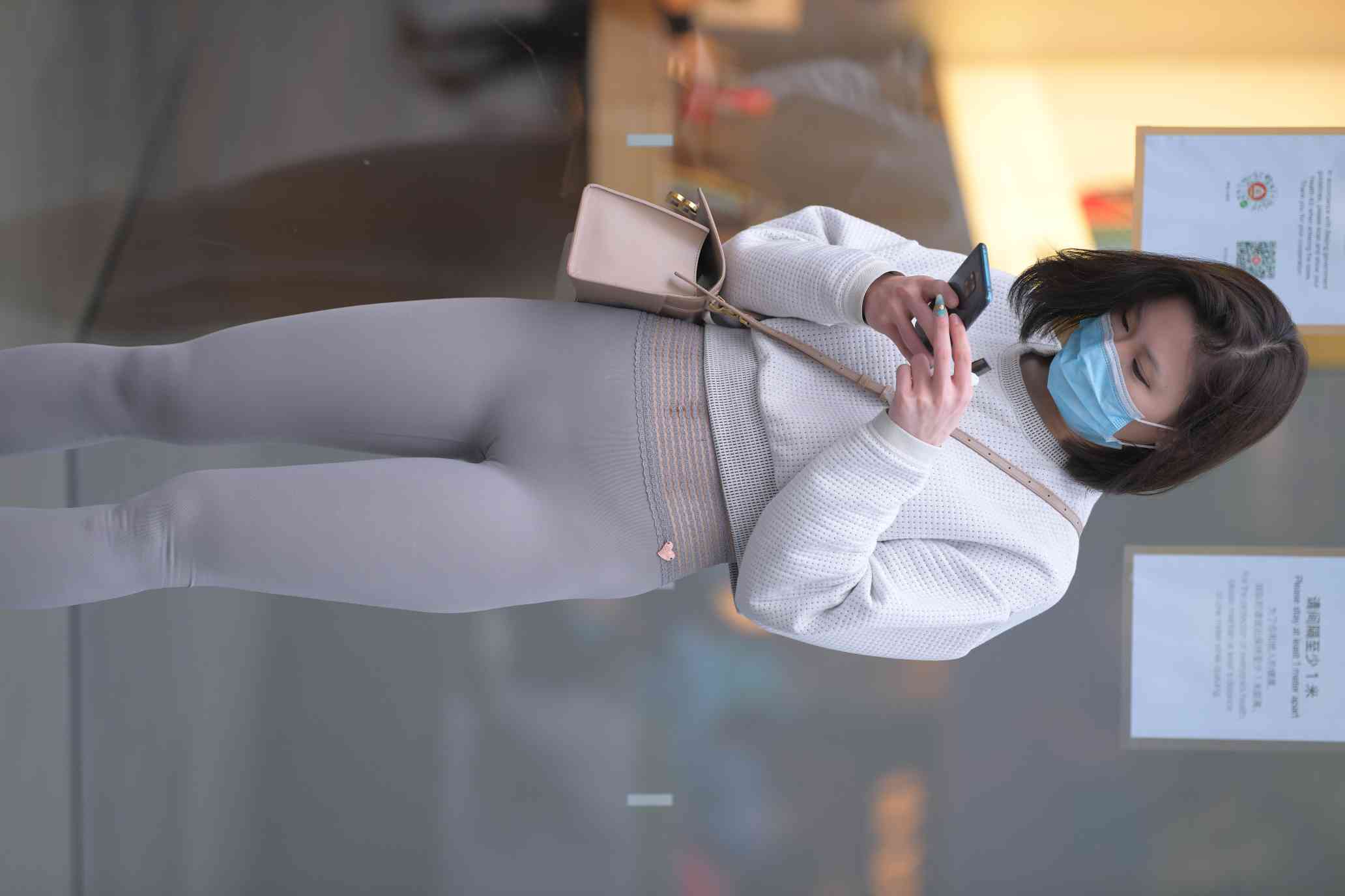 图片[2]-身材很好的短发瑜伽裤姑娘【157P】04015-发街拍