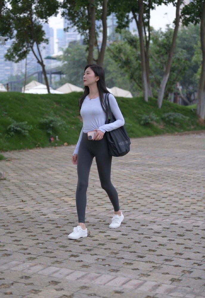 图片[2]-荡秋千的瑜伽裤女孩J2135 588P1V-20.8GB-发街拍