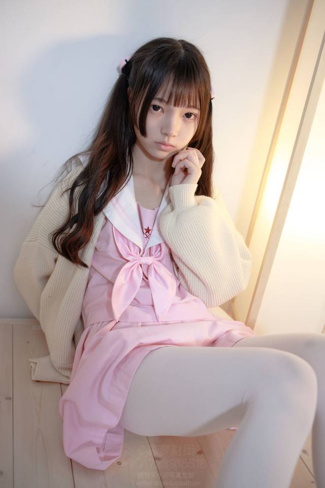 图片[3]-好像有什么心事的白丝双马尾女孩【59P】20022-发街拍