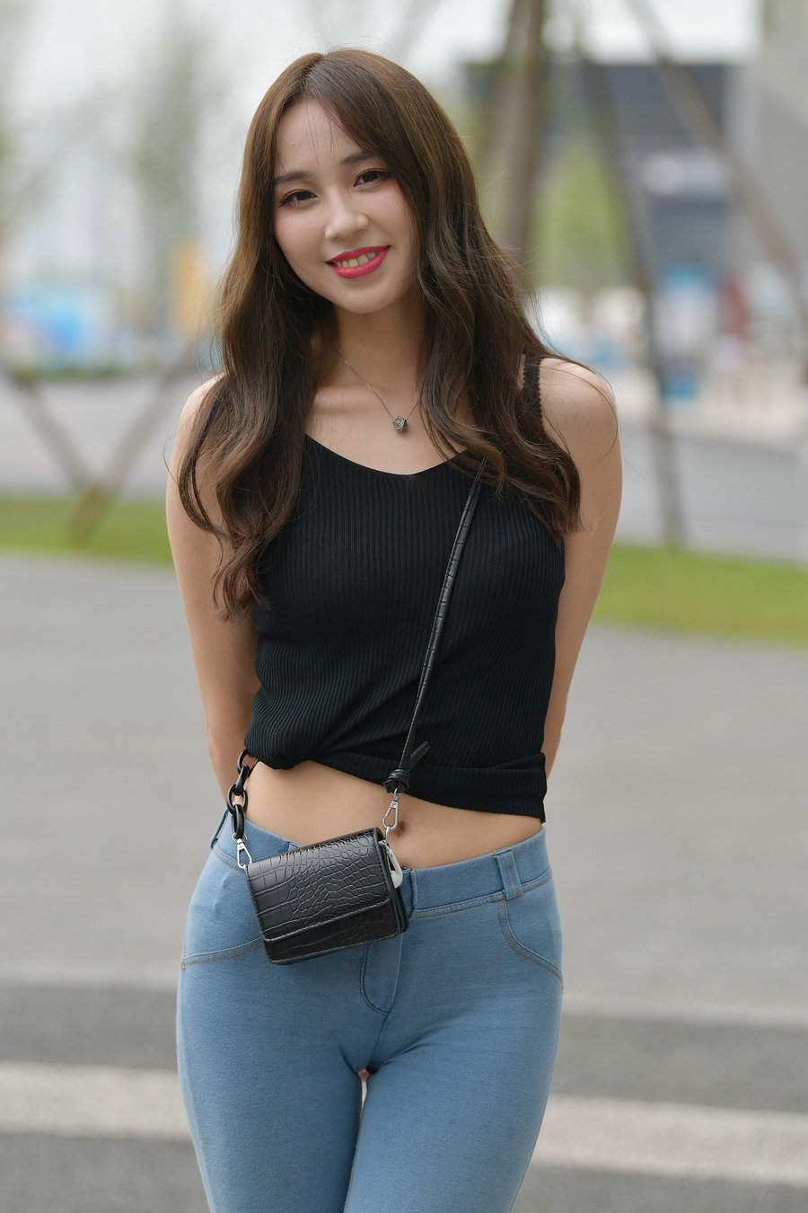 图片[1]-紧身牛仔裤女孩J3808 276P-3.31GB-发街拍