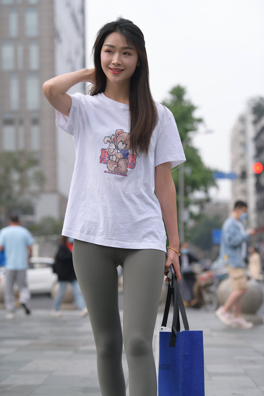 图片[1]-一身休闲装的瑜伽裤女孩J2961 709P1V-24.1GB-发街拍