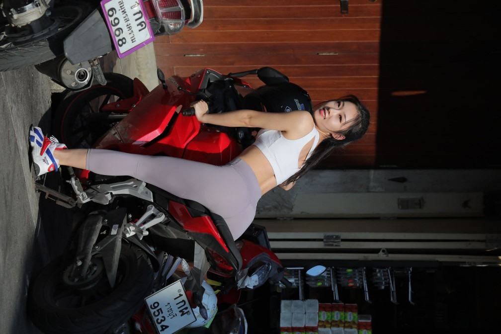 图片[5]-逛街的马尾辫瑜伽老师【556P】00016-发街拍