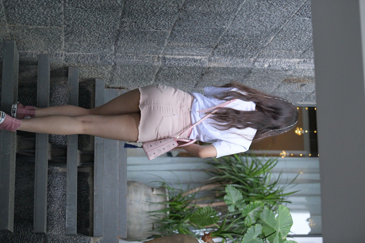 图片[2]-非常清纯甜美的短裙姑娘在逛街【458P】00052-发街拍