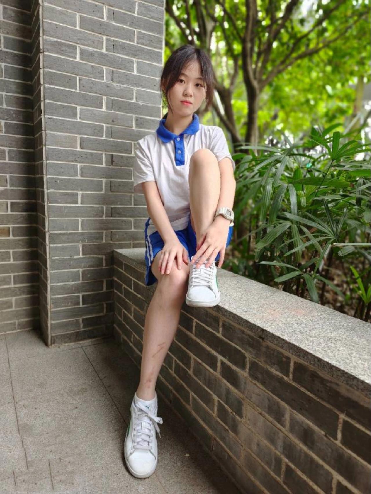 图片[2]-穿校服非常清纯的小姑娘【49P】20003-发街拍