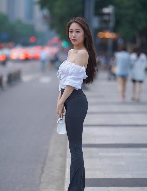 图片[3]-身材非常哇塞的瑜伽裤女孩  J1333 521P6V-21.6GB-发街拍