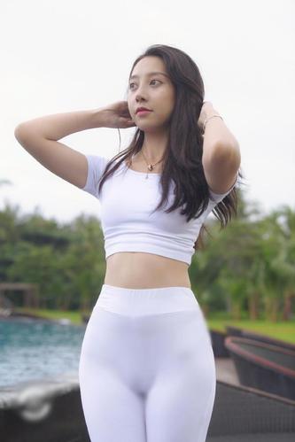 图片[2]-白色瑜伽裤柔情女孩 J1406 554P2V-21.1GB-发街拍