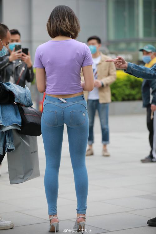 图片[4]-爱笑的短发紧身牛仔裤姑娘J1911 114P12V-7.29GB-发街拍