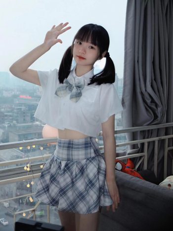 图片[6]-网格丝袜的清纯双马尾小姑娘-发街拍