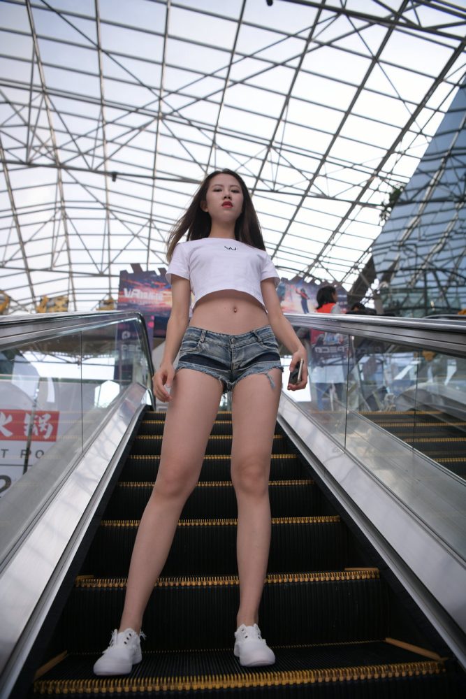 J1220 288P8V-10.0GB-发街拍