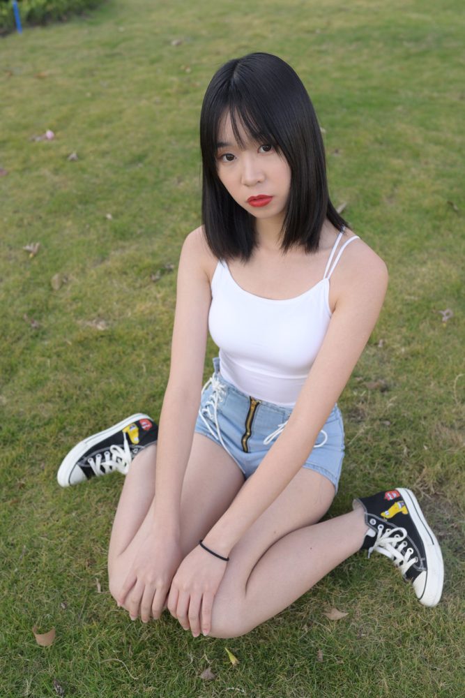 J0902 486P18V-15.3GB-发街拍