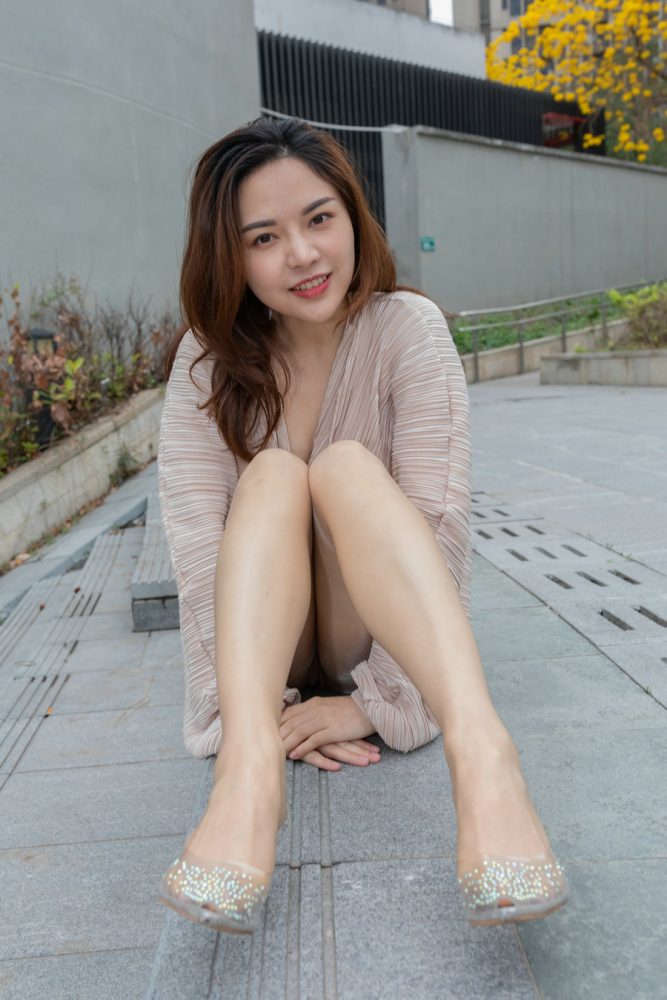 J1535 390P1V-14.7GB-发街拍