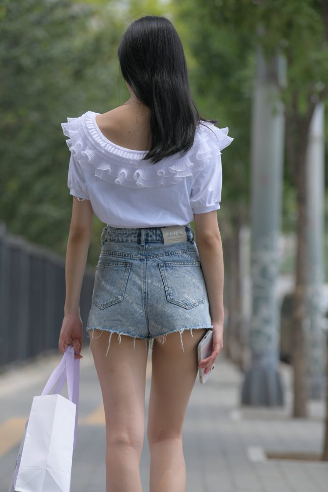 J2219 644P1V-23.3GB-发街拍