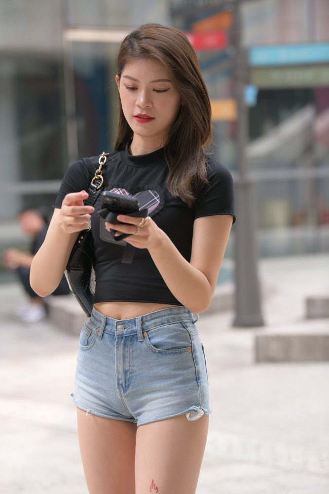 J1975 344P-7.75GB-发街拍