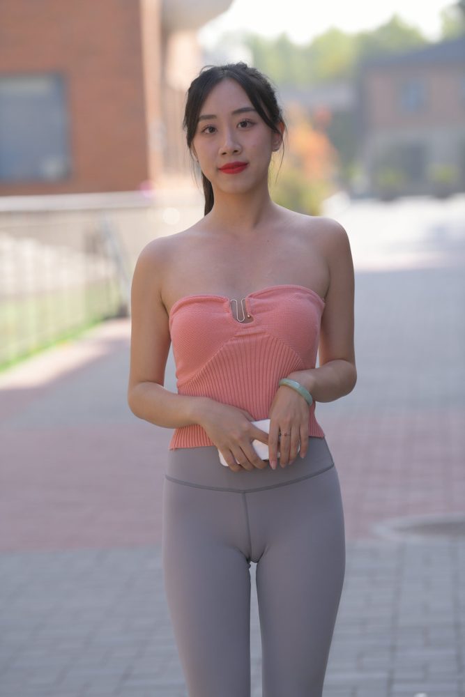 灰色瑜伽裤女孩J4905 522P1V-25.8GB-发街拍