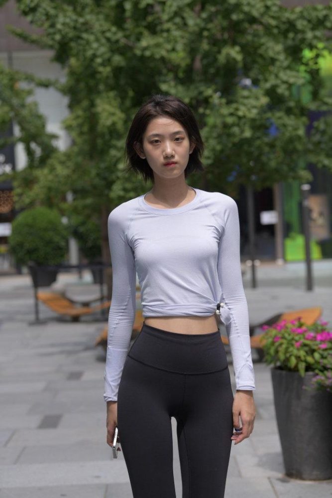 短发长腿的女生J2791 292P-5.71GB-发街拍