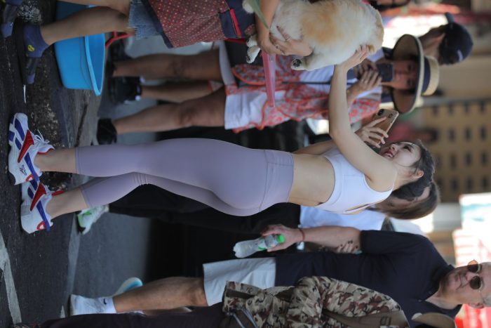 逛街的马尾辫瑜伽老师【556P】00016-发街拍